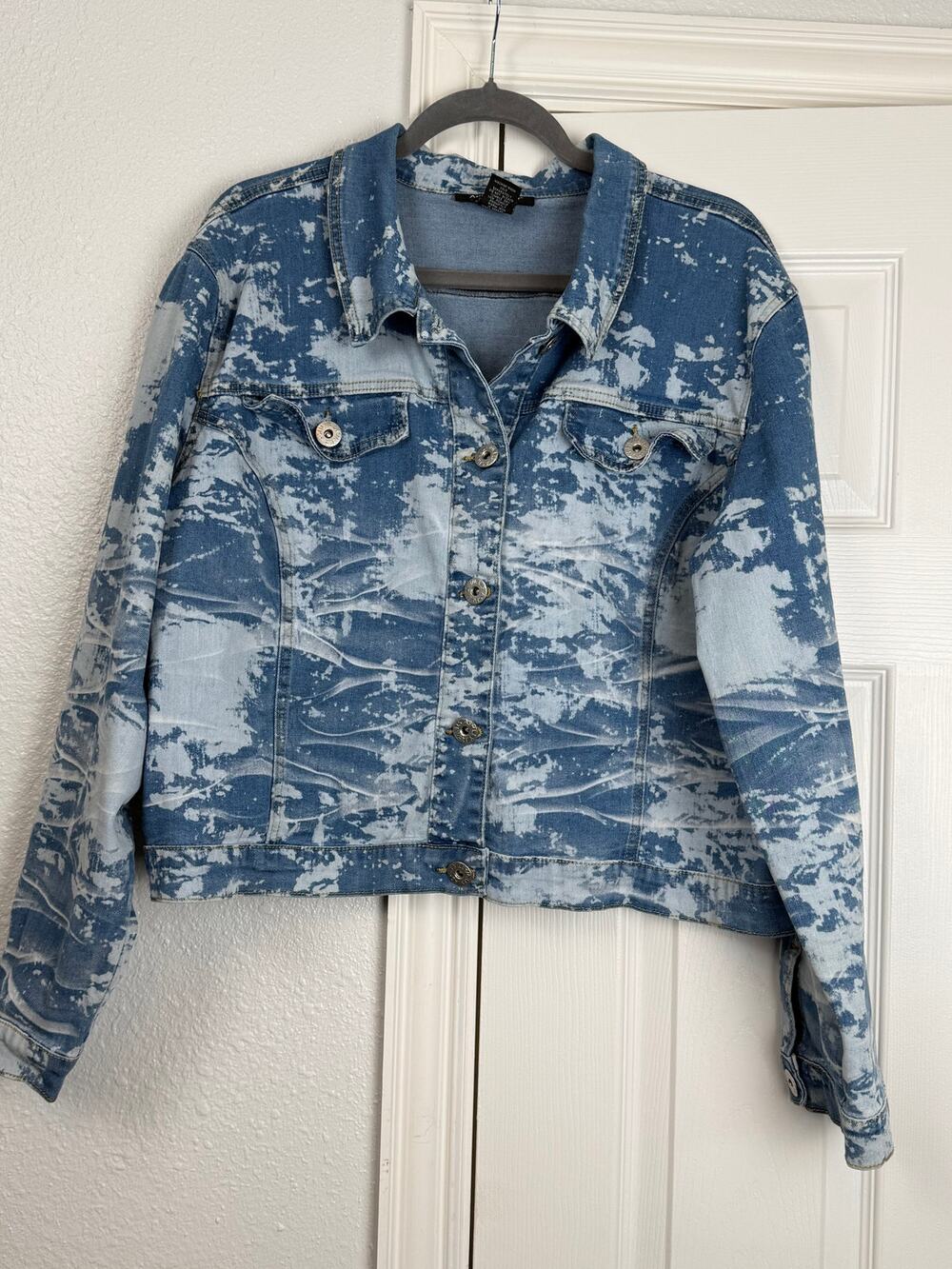 Ashley Stewart Bleach Wash Cropped Denim Jacket Size 16 Plus Stretch